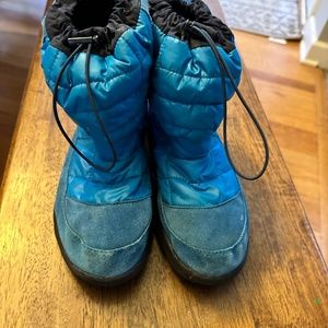 Blue NorthFace boots